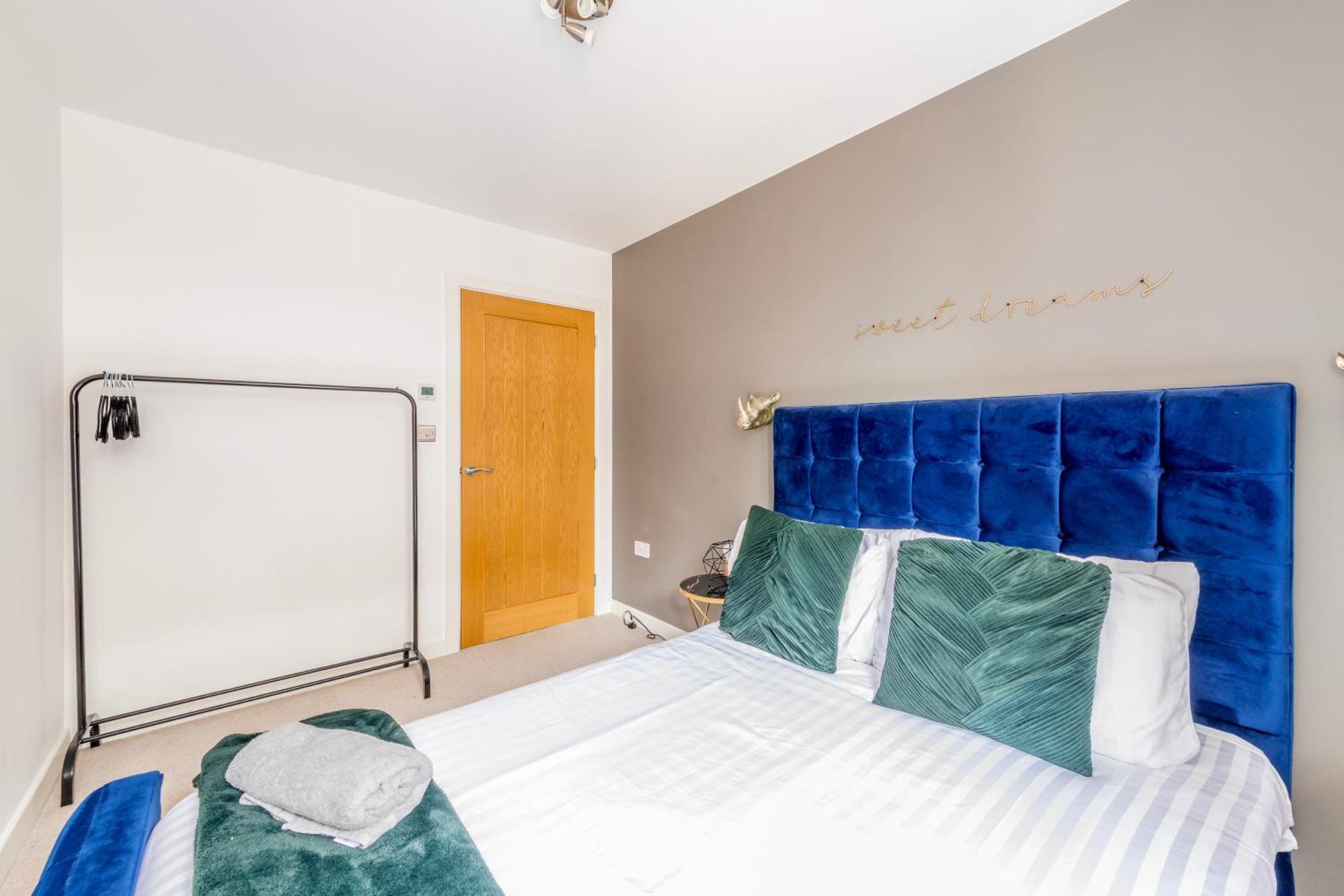 Contemporary Abbey Yard By Prescott Apartments Abingdon-on-Thames Extérieur photo