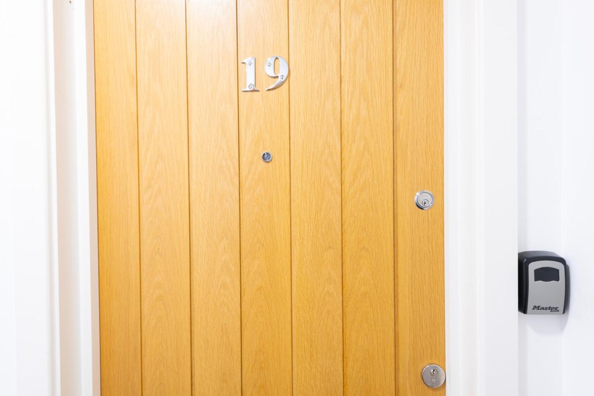Contemporary Abbey Yard By Prescott Apartments Abingdon-on-Thames Extérieur photo