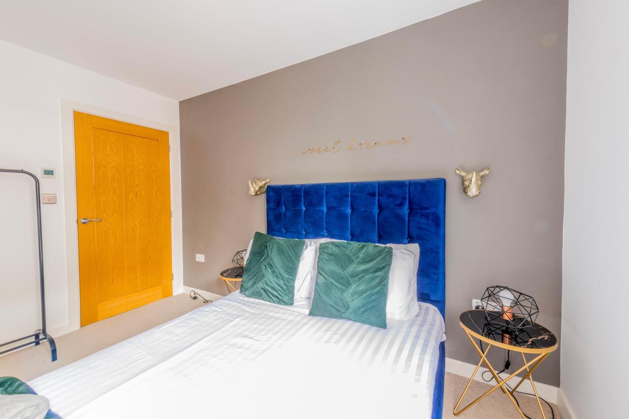 Contemporary Abbey Yard By Prescott Apartments Abingdon-on-Thames Extérieur photo