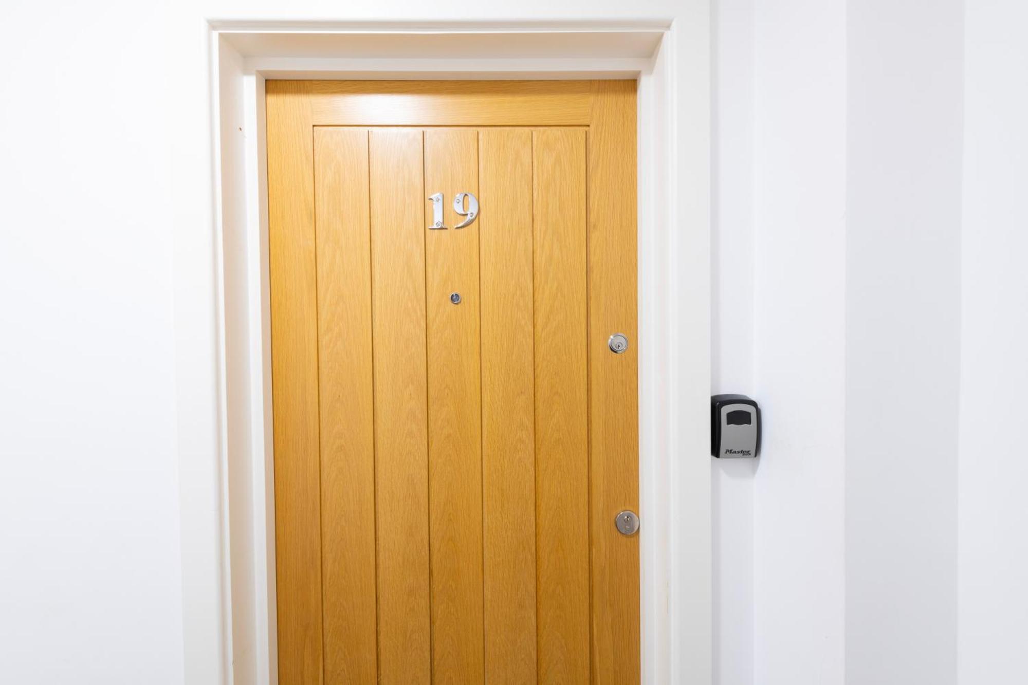 Contemporary Abbey Yard By Prescott Apartments Abingdon-on-Thames Extérieur photo